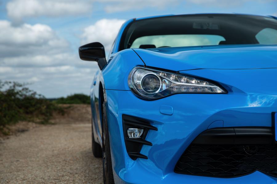 Детали экстерьера Toyota GT 86 Blue Edition 2018 года  (UK) (фото 37 из 40)